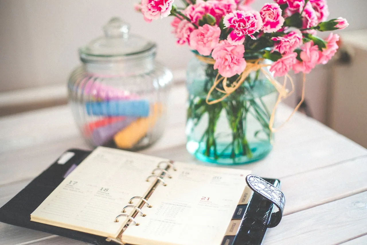 flowers-desk-office-vintage.jpg