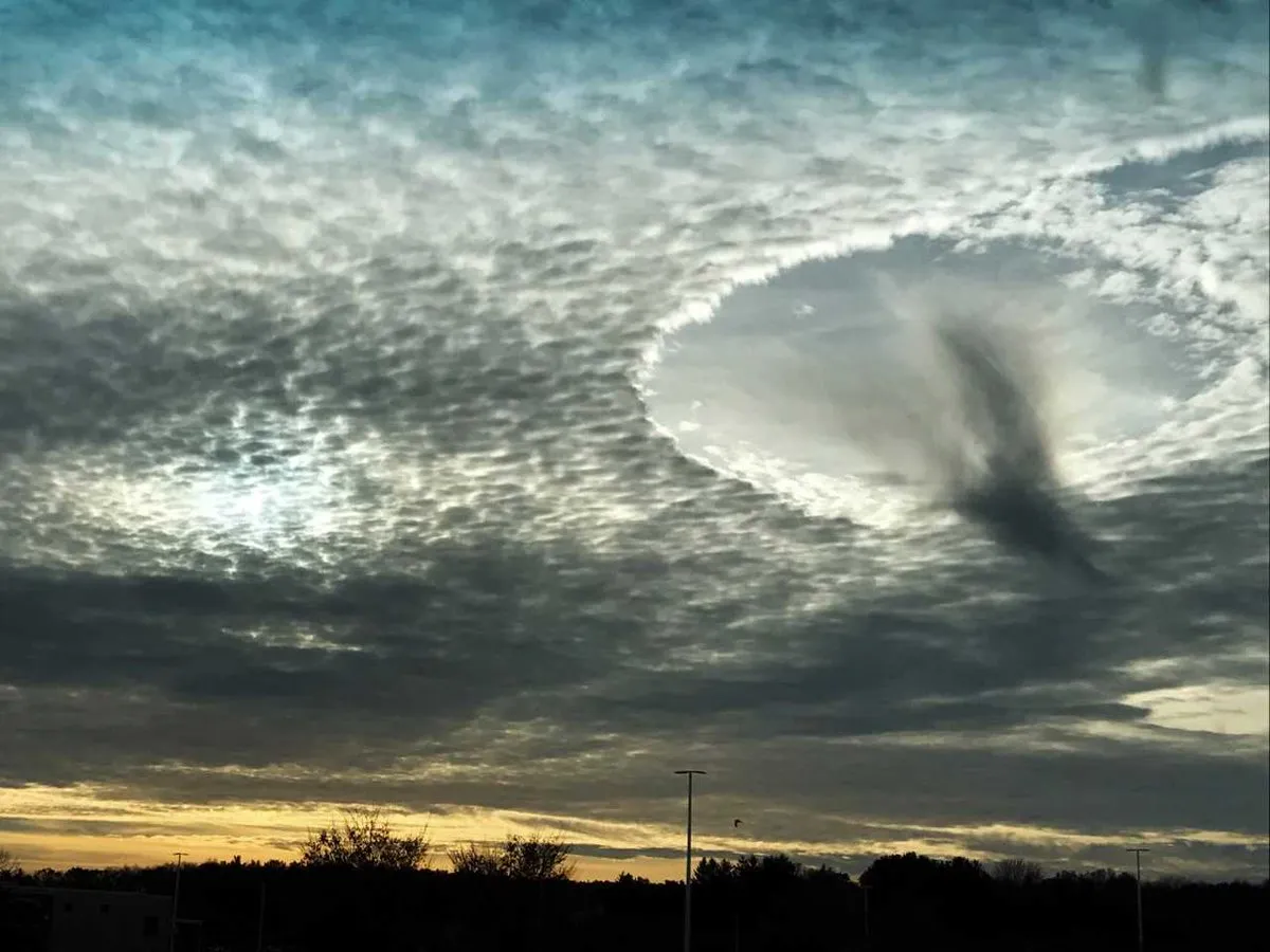 illinois-hole-punch-cloud-3.jpg