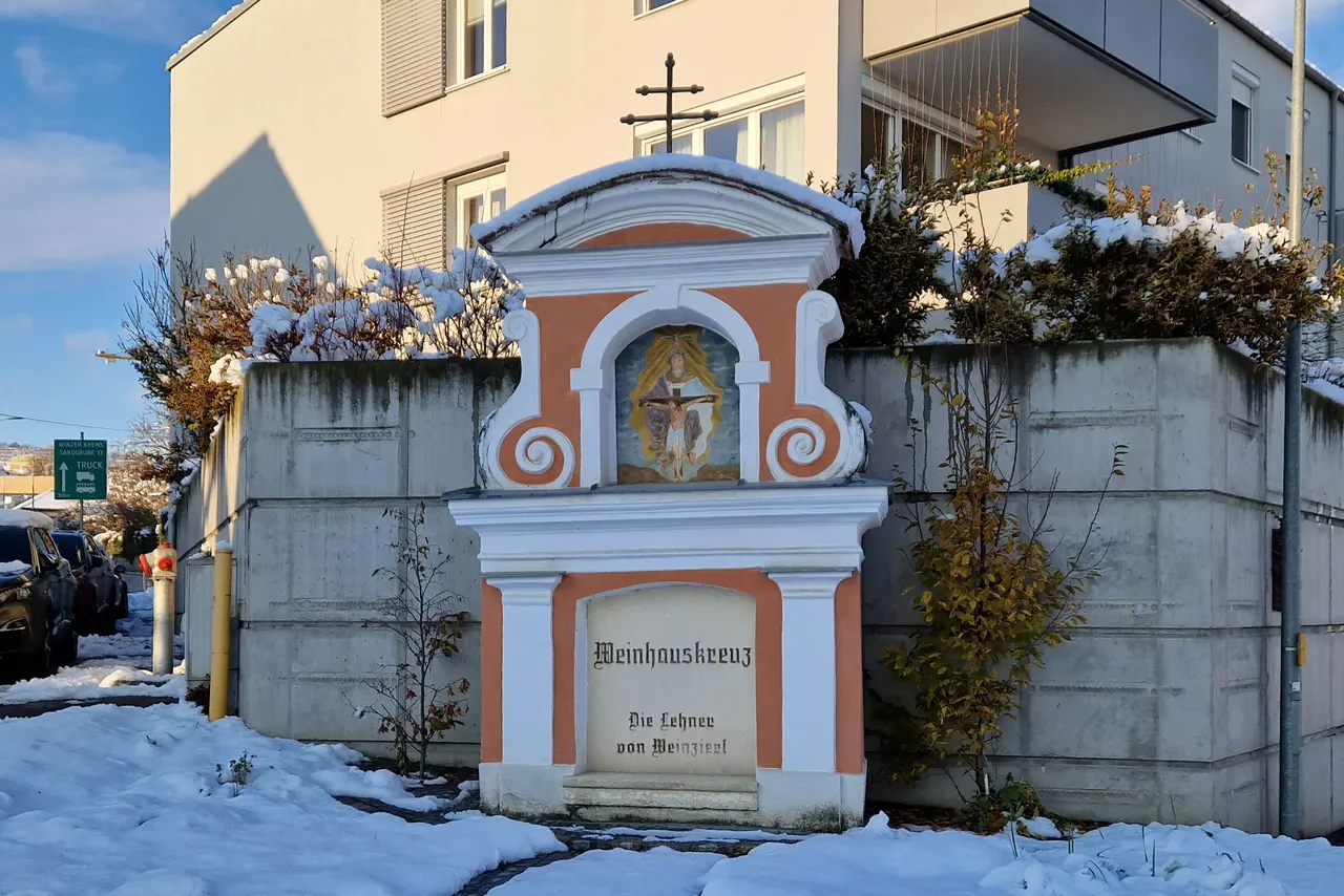 Weinhauskreuz