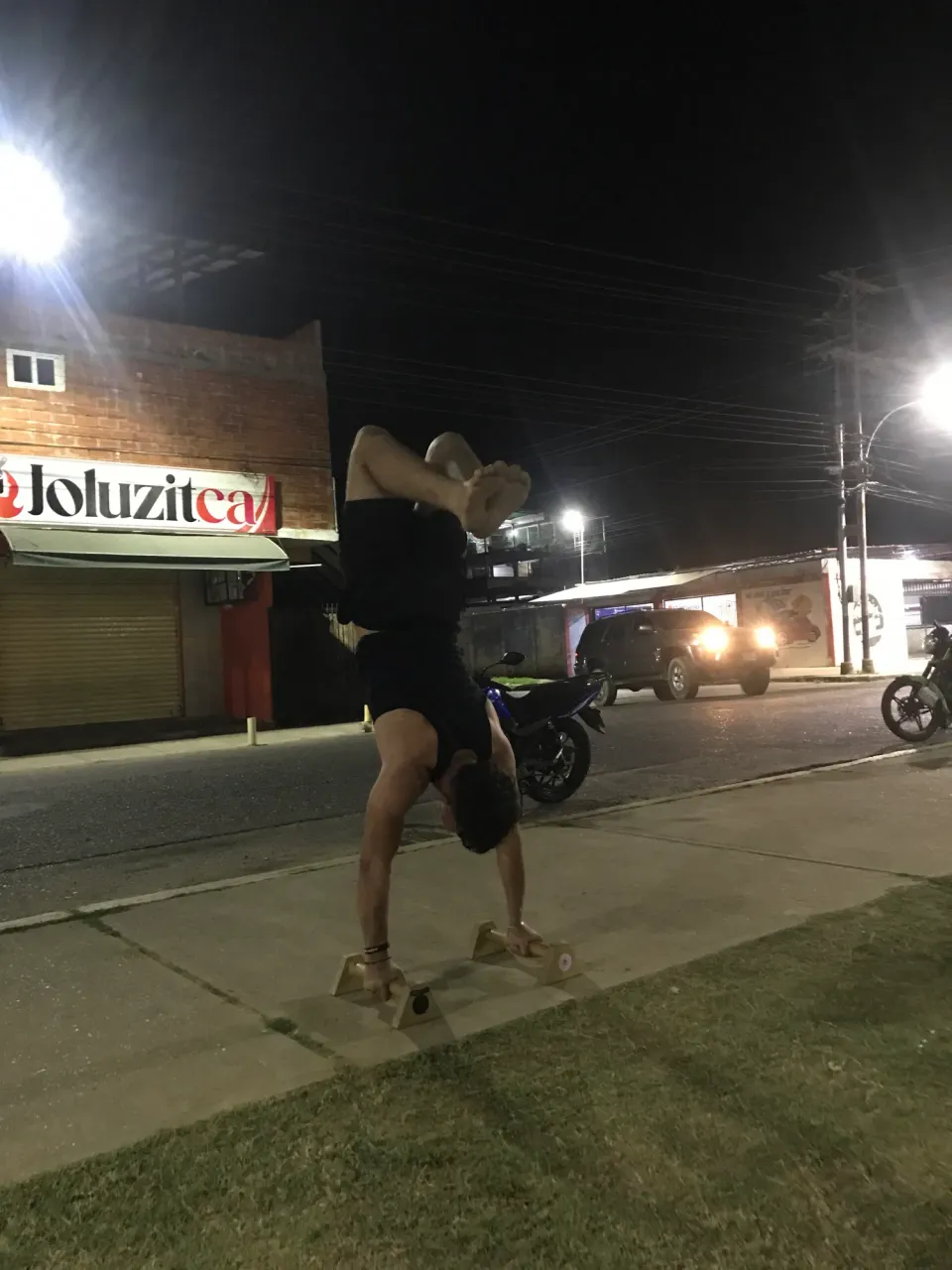 gZYMA3dKQXhkYkvZ_3E8C3F37-5F43-40AB-8DEE-C2AAF13B9DDB.png