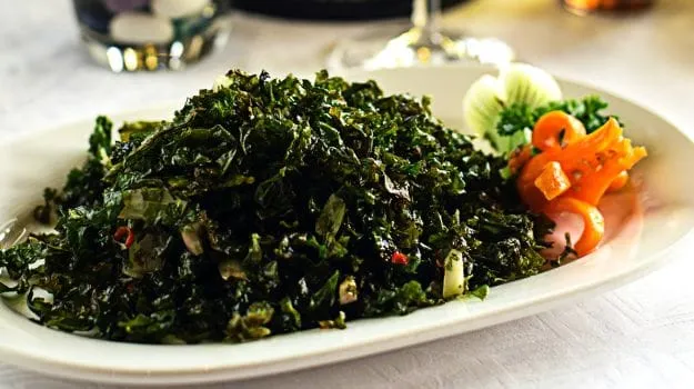 crispy-spinach_625x350_51455517247.jpg