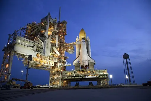 atlantis-space-shuttle-879404__340.jpg