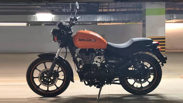 Royal_Enfield_Thunderbird_500X_005.jpg