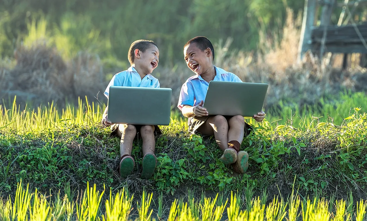 043 notebook children-pixabay2.jpg