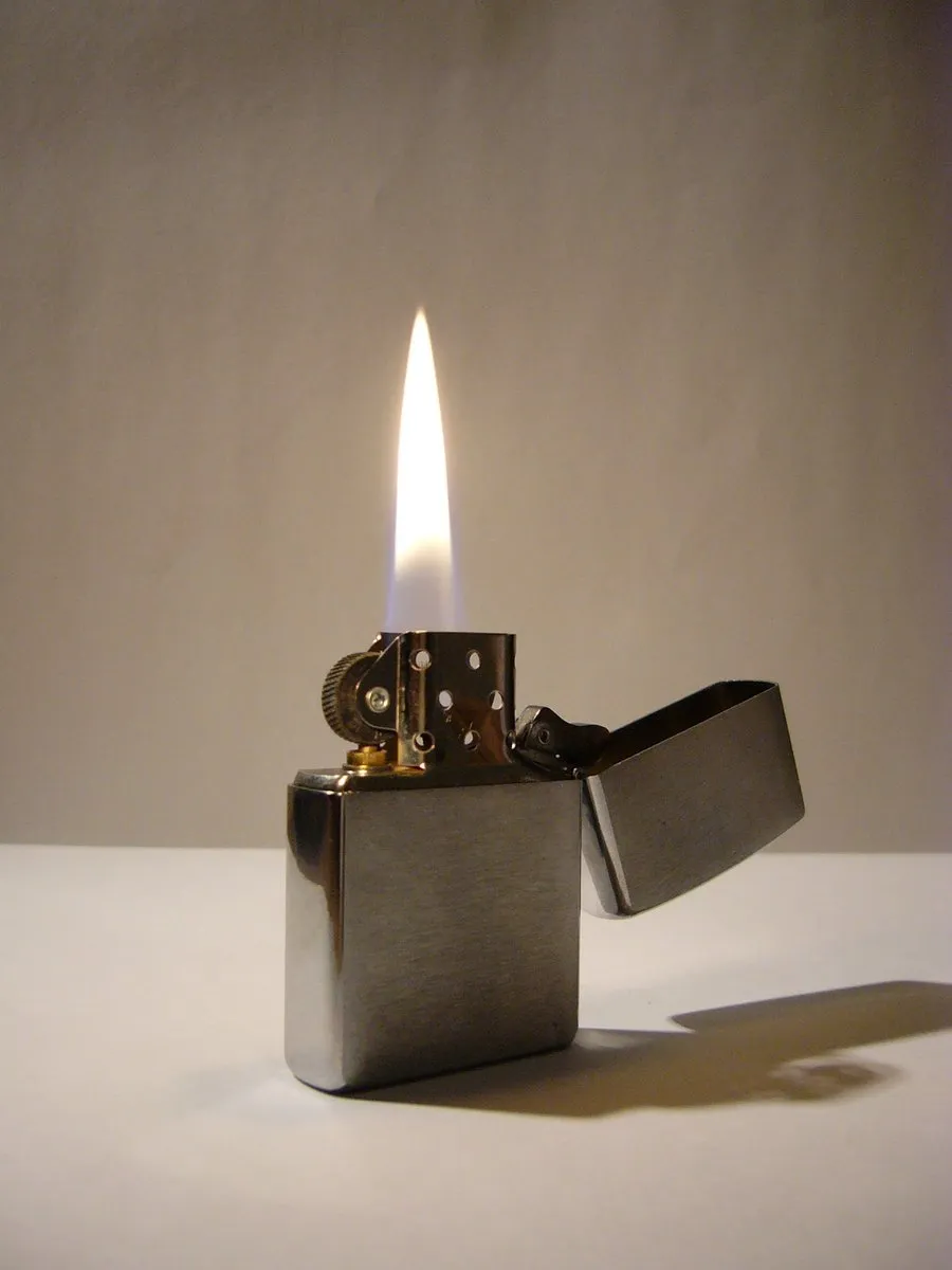 the-standard-zippo-lighter-1407449.jpg