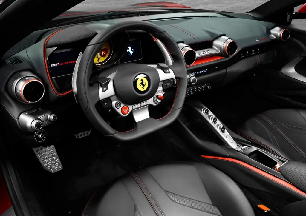 Ferrari-812-Superfast-interior-1024x724.jpg