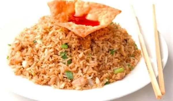 How-to-make-chinese-fried-rice-600x350.jpg