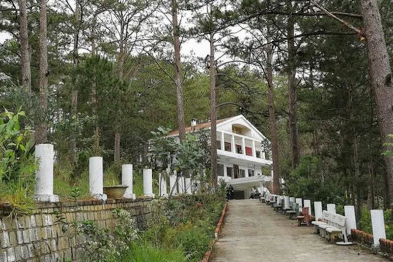 Ghost House Photo Talk Vietnam.jpg