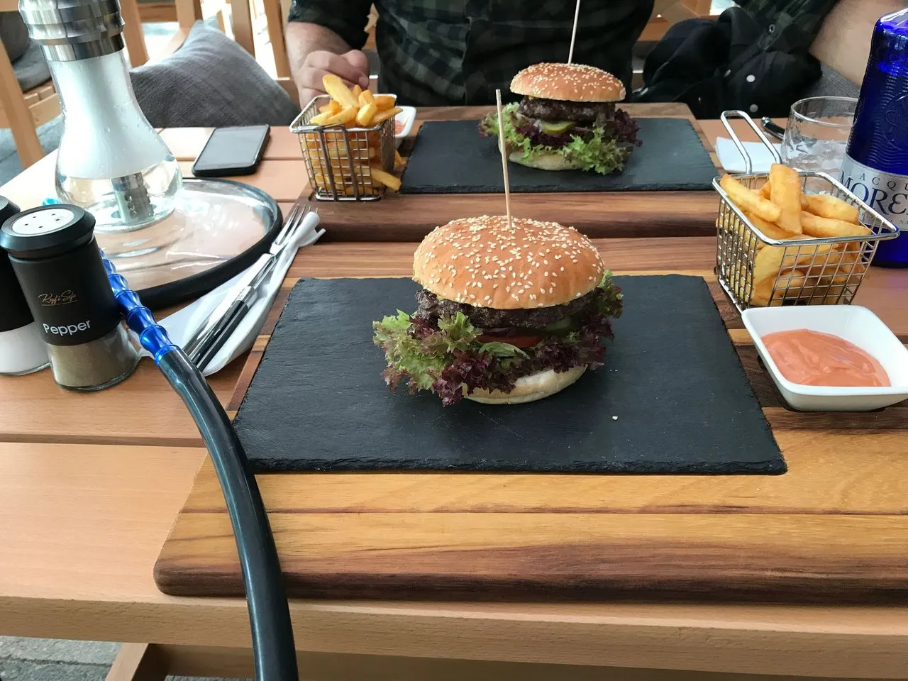 ac9b8e85-3e34-4ca7-8e02-c950d4d20503.jpeg