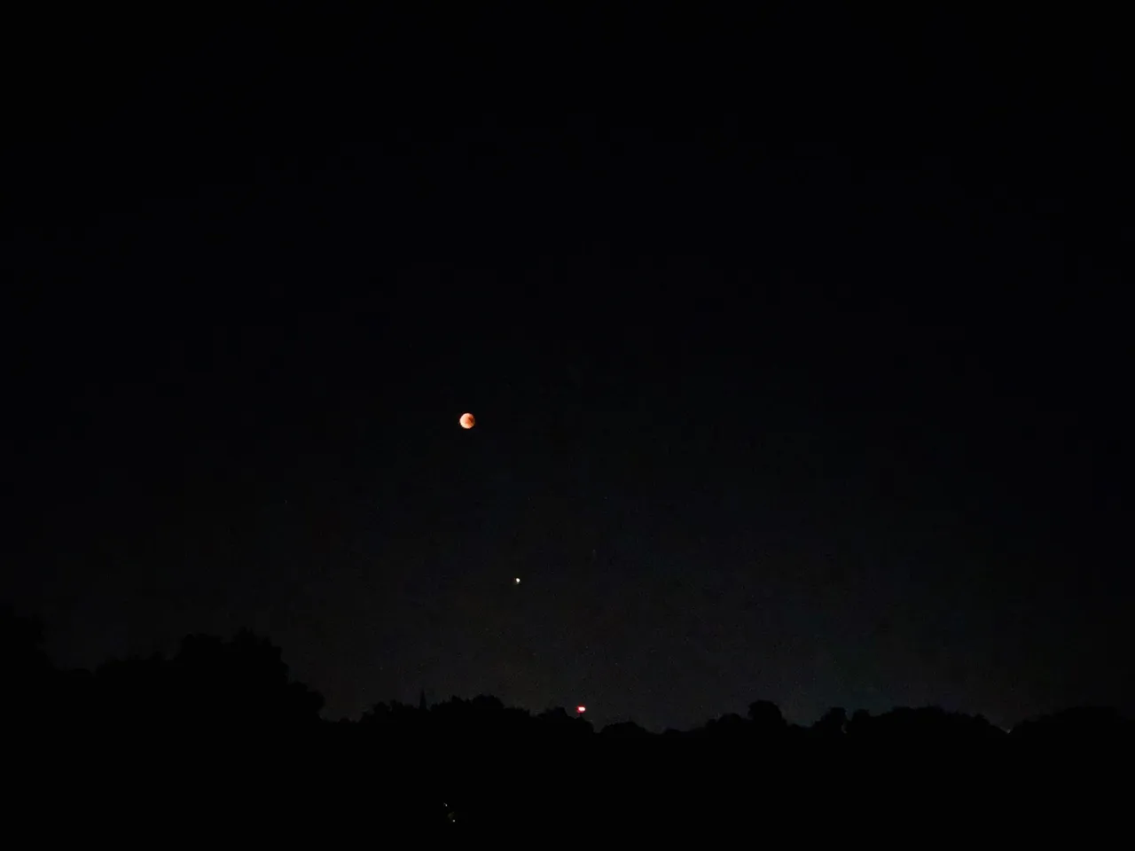 b4e037fc-2da8-49b8-8a87-c0032b198ca3.jpeg