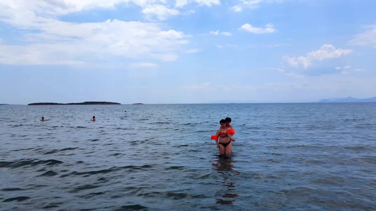 eea23a87-3509-4c2c-a086-ba6ecd2fd0ef.jpeg