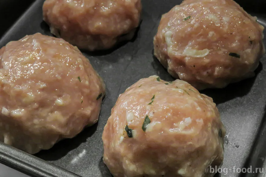 Cutlets "Caprese"