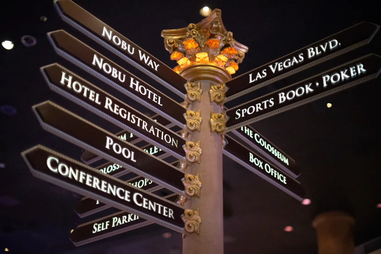 vegas signs.jpg