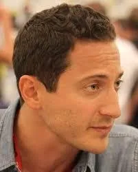 grimm sasha roiz alias lt sean renard.jpg