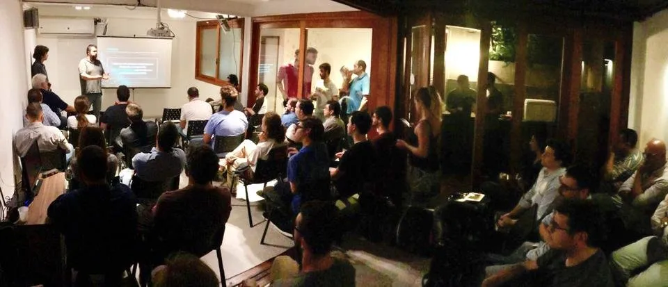 eosmeetup1.jpg