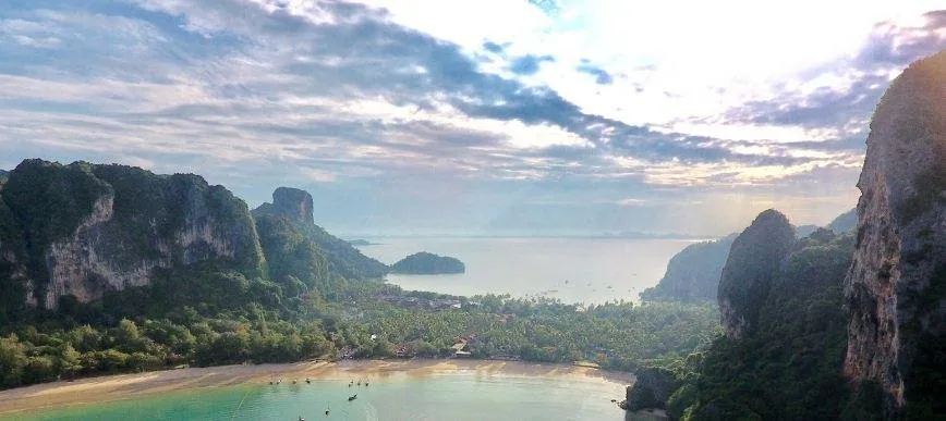 Railay b in T2.JPG