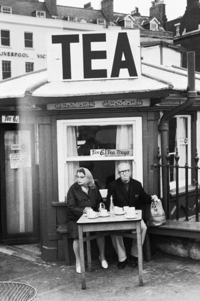 time-for-tea-london-1960s-682x1024.jpg