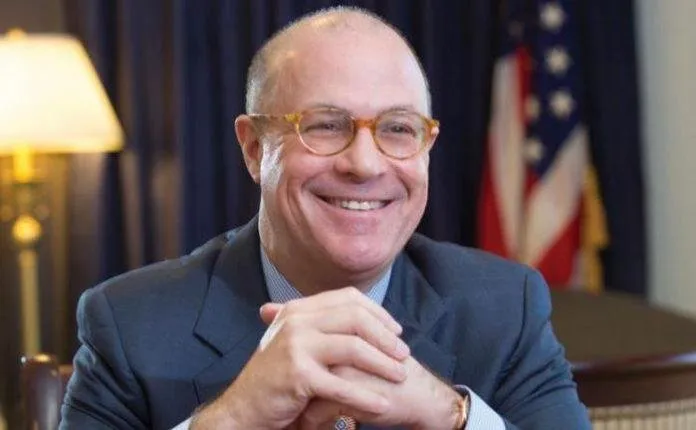 The-head-of-the-CFTC-said-that-he-is-not-an-ardent-supporter-of-crypto-currency-696x430.jpeg