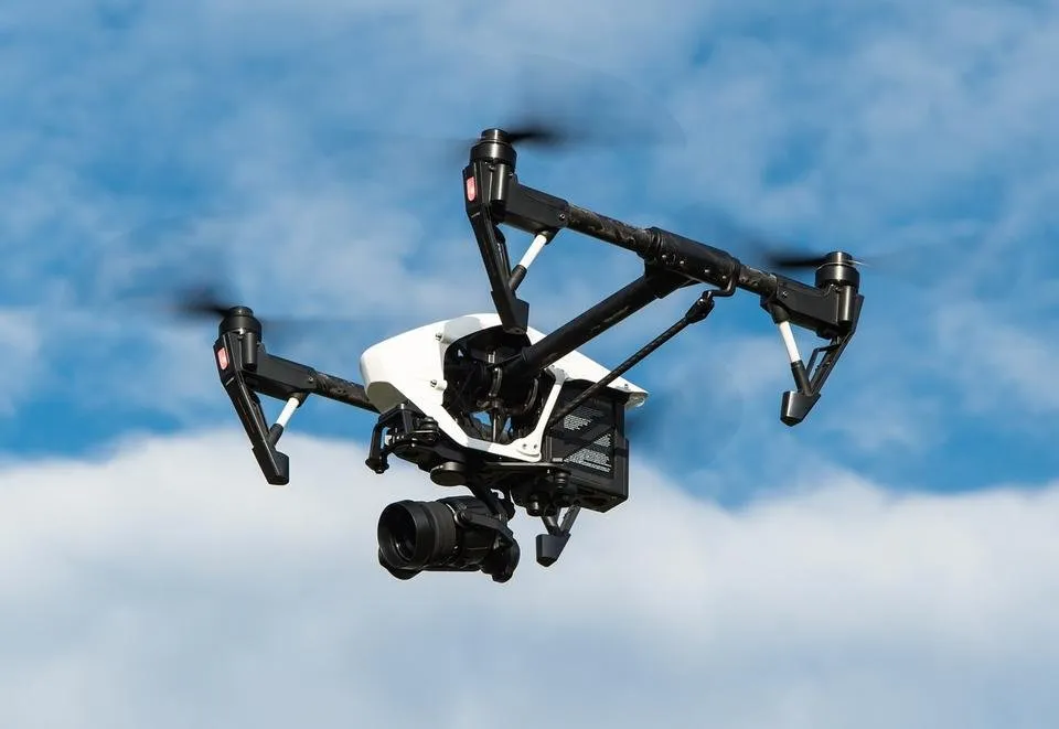 drone-1080844_1280.jpg