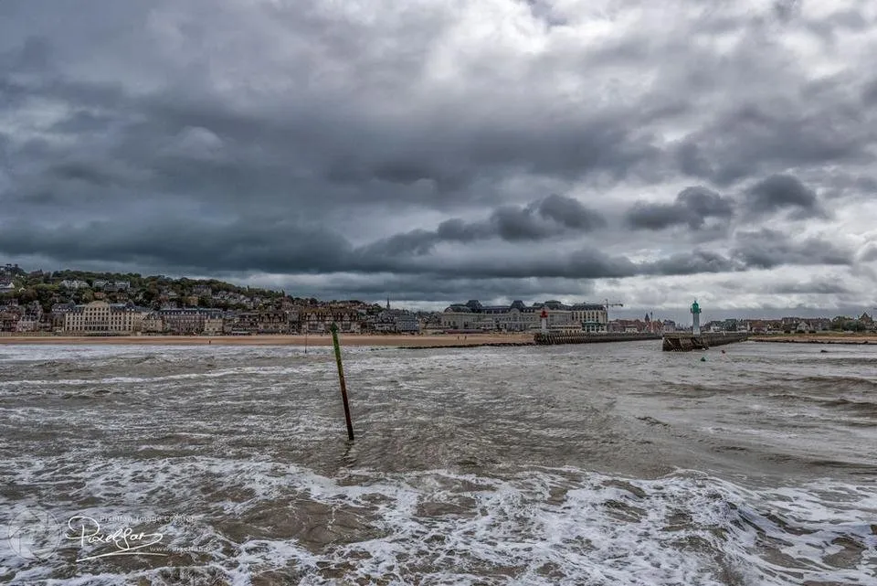 trouville_onweer.jpg