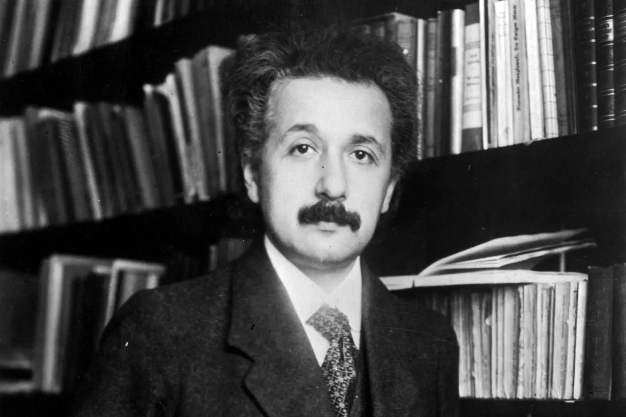 1905 - Albert Einstein - 1905 apx - AlbertEinstein-58b0b6973df78cdcd8dbea97.jpg