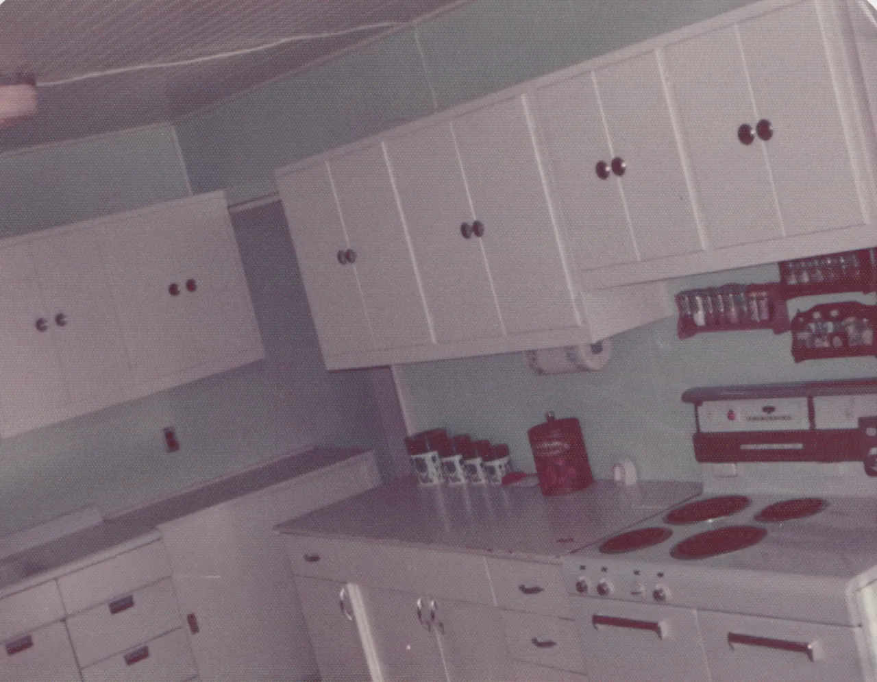 1974-12-02 - Monday - white kitchen, piano with pictures, curtains, bed, no date on these 5pics but probably on or after this date, 5pic-5.png