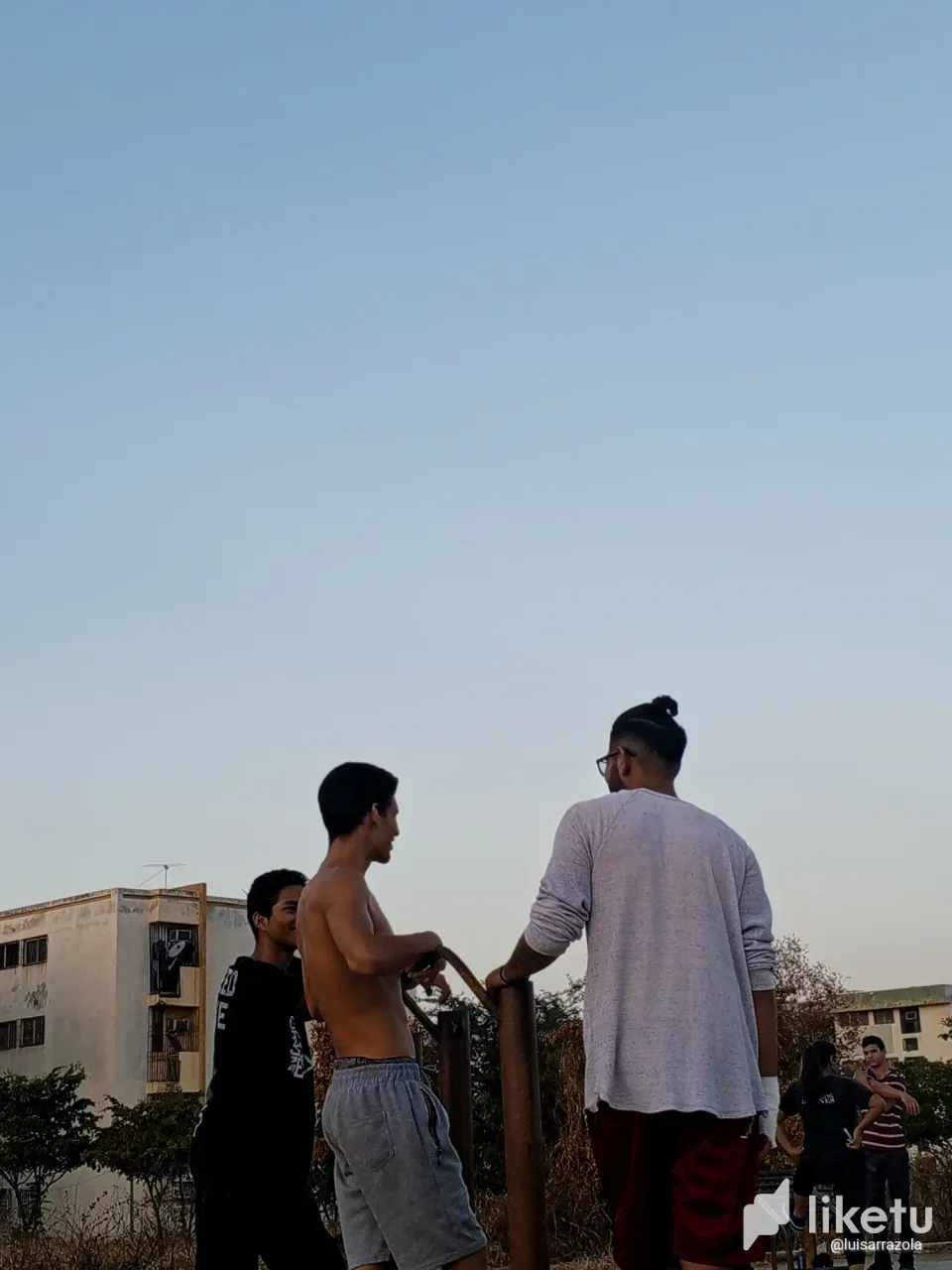 clskjhhey00dt8pszgbqha0ru_1000060305.webp