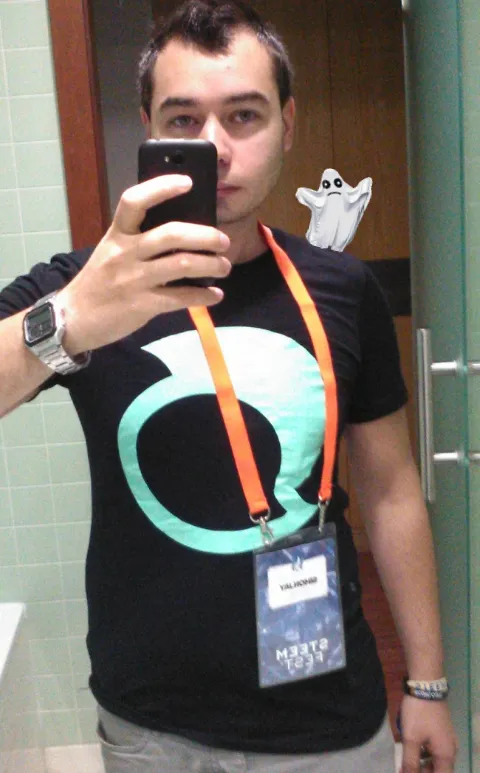 WP_20171102_00131102018Halloweenshoulderghost.png