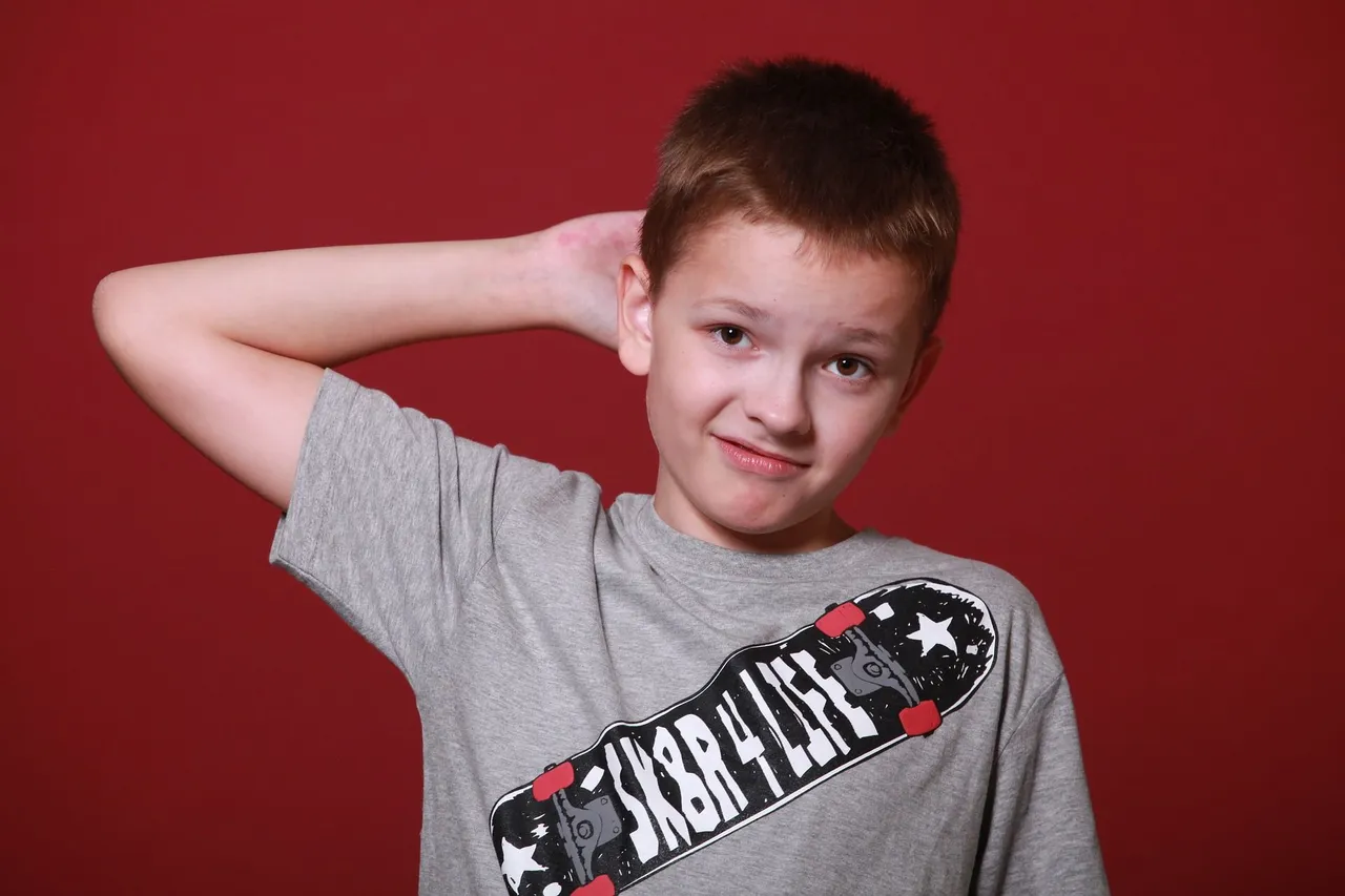 boy-2736655_1920.jpg