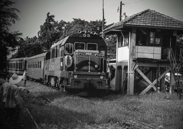 f0123983~3.jpg