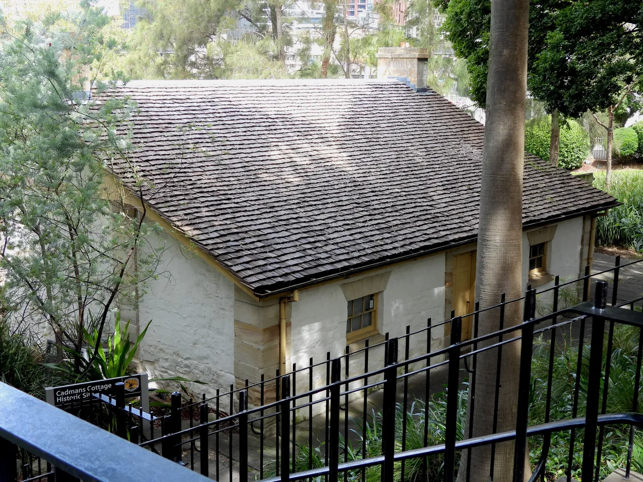 CADMANS COTTAGE2.JPG