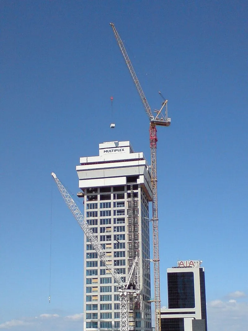 Takapuna Sentinel Building Construction - wikipedia