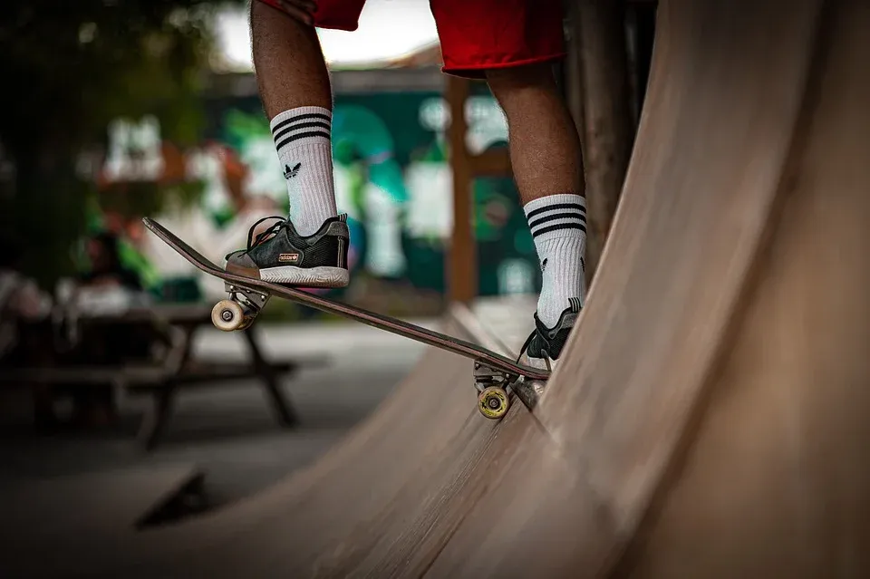 skateboard-5563464_960_720.webp