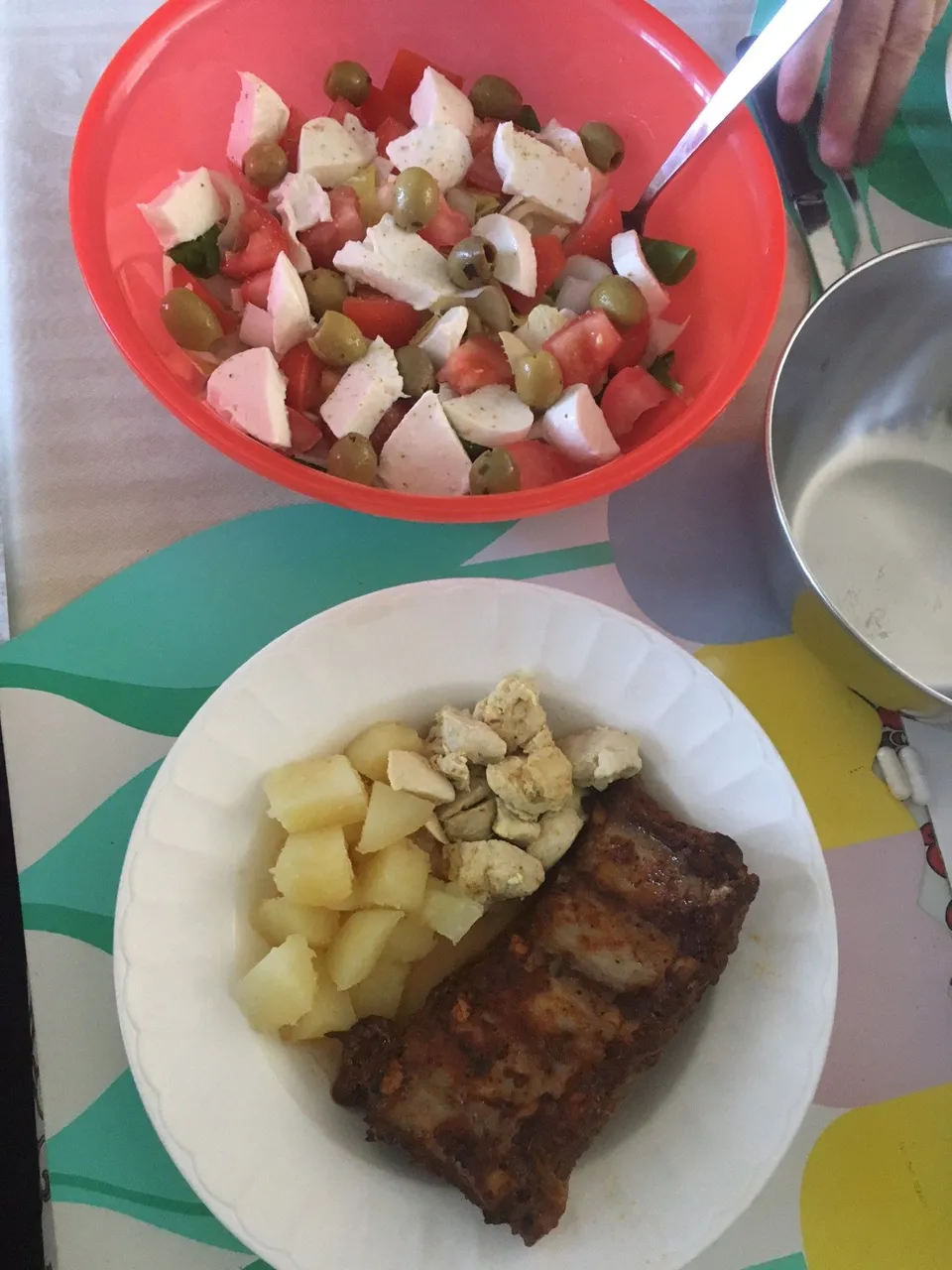 12jul25 poulet bouillon echalote pdt ribbekes bouillon miel salade idem.jpg