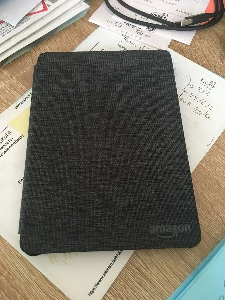 Flo étui Kindle.JPG
