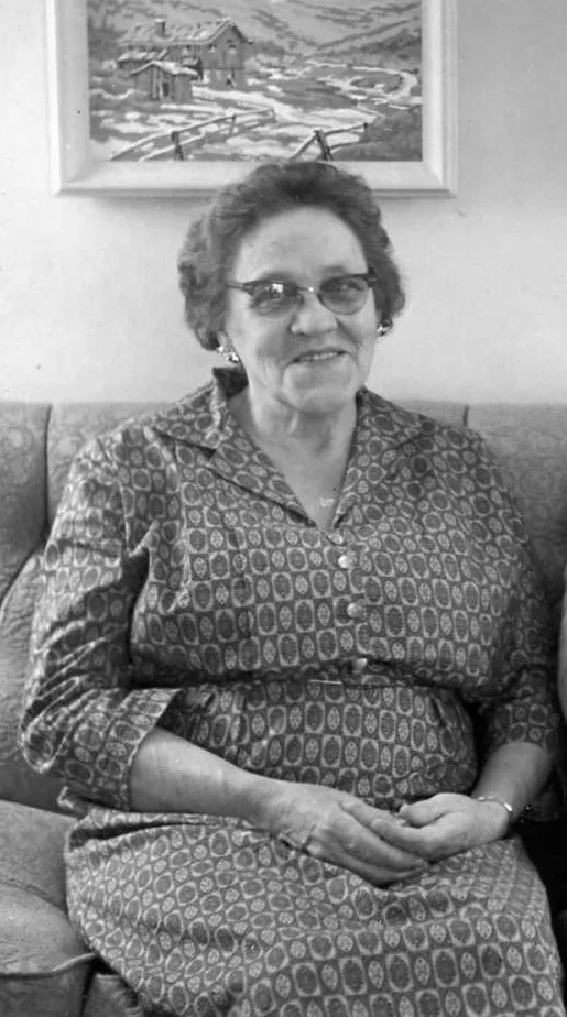 Cheek045justgrandma.jpg