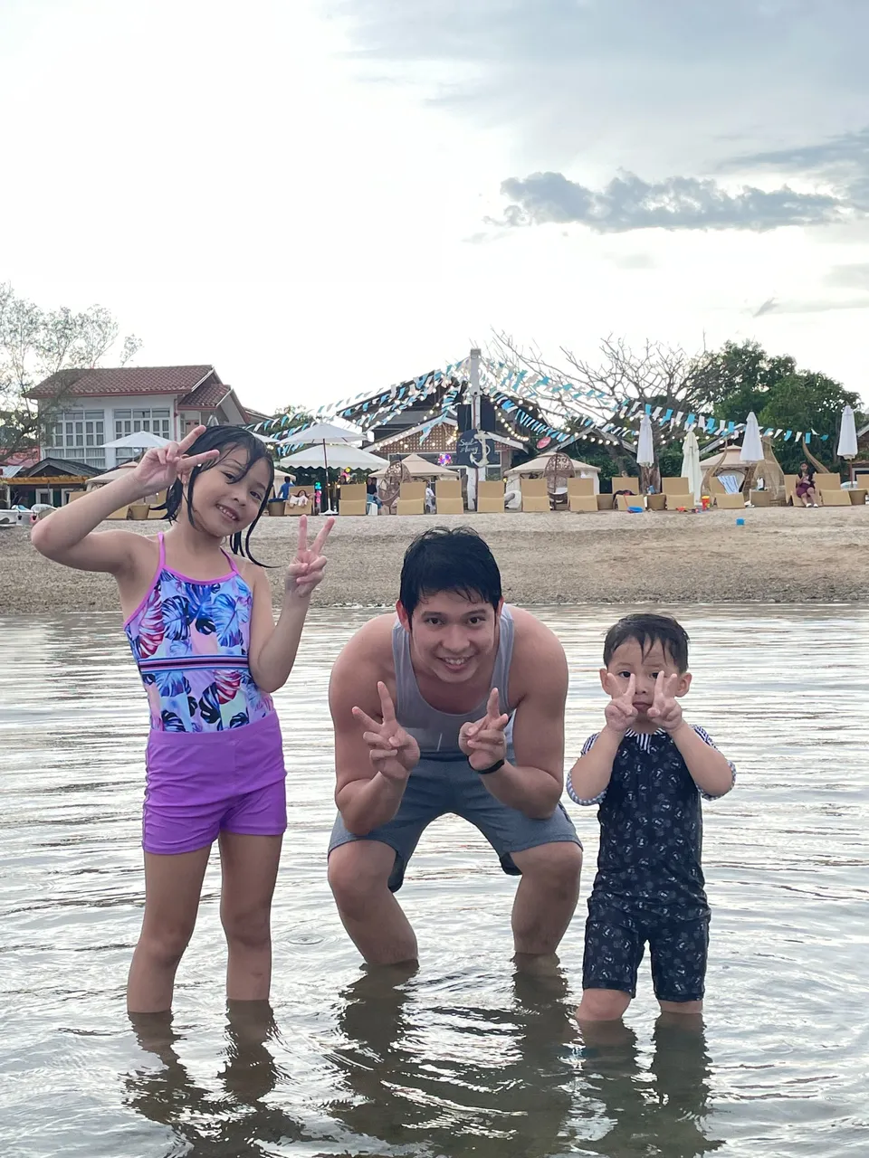 LOW TIDE SEA