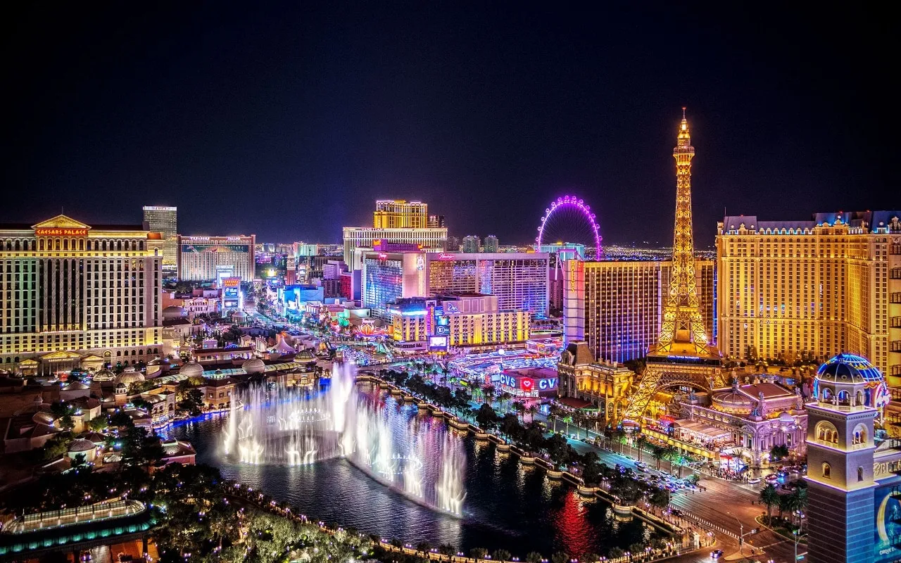 las-vegas-strip-istock-xlarge.jpg