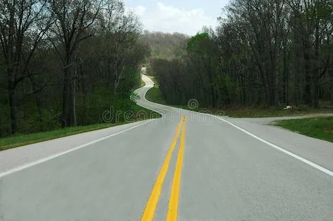 long-winding-road-2706478.jpg