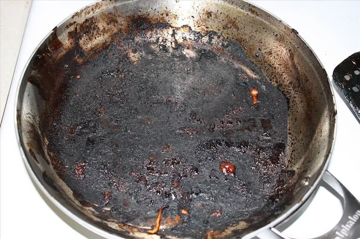 how-to-clean-burnt-pots.jpg