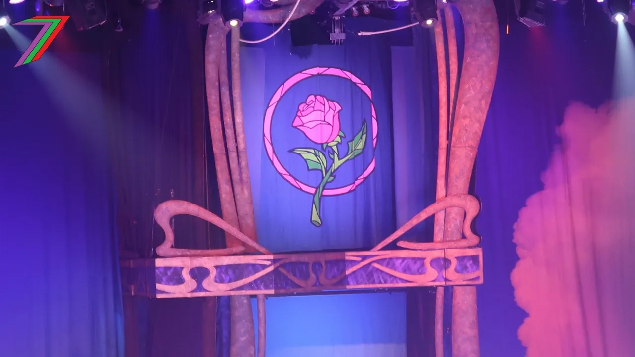 Year_Shows_Disney_Beauty_Beast_5.jpg