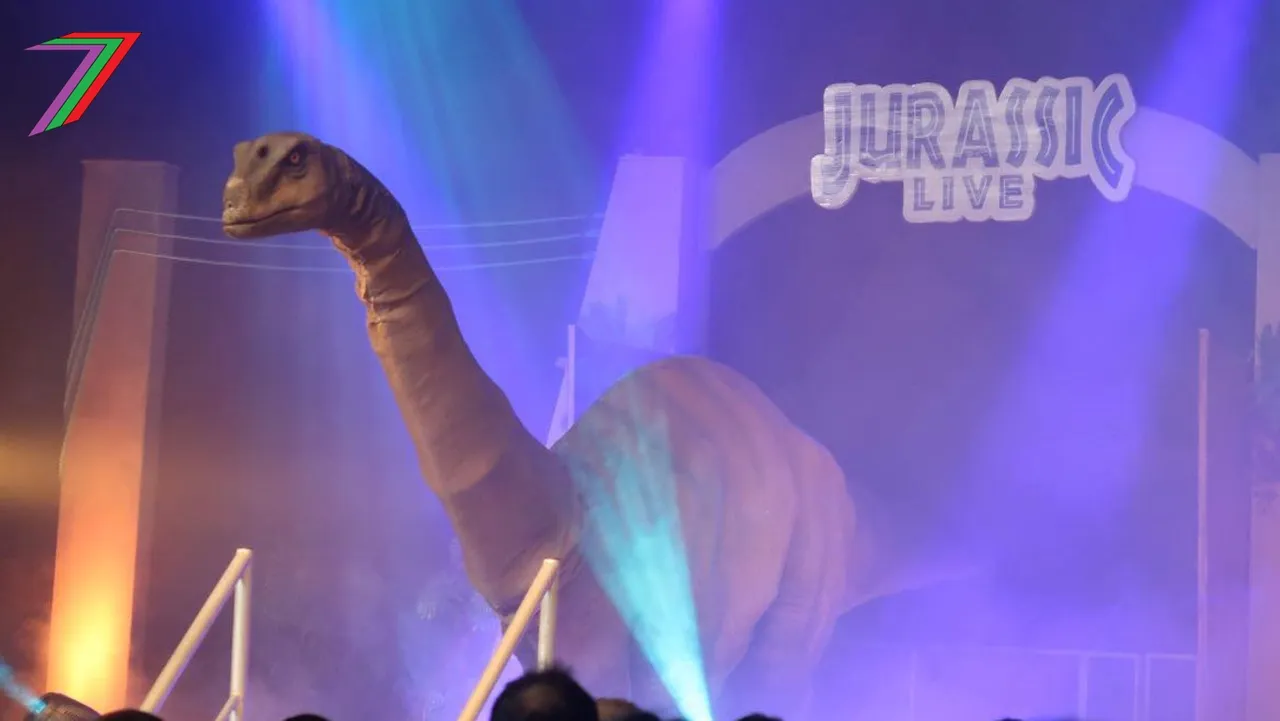 Year_Shows_Jurassic_1.jpg