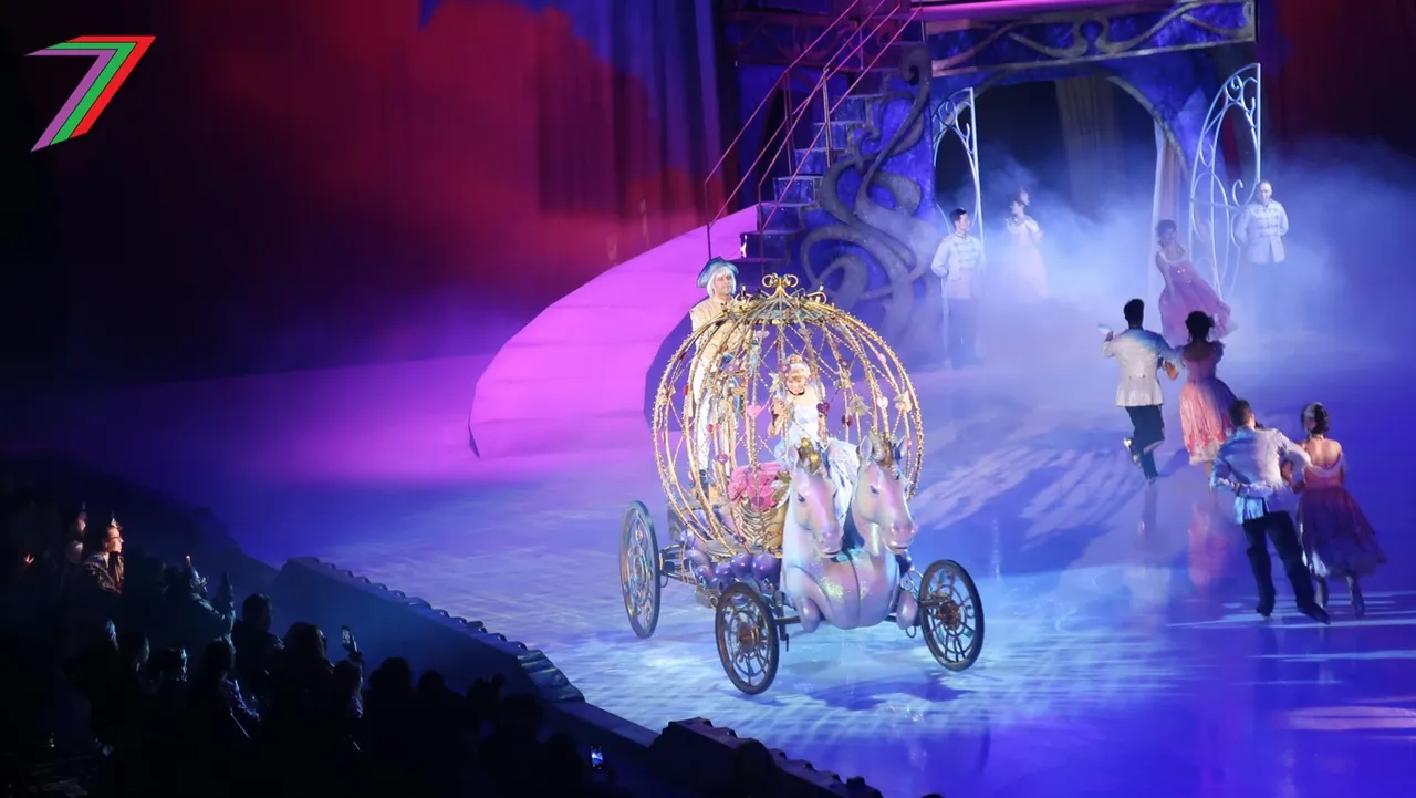 Year_Shows_Disney_Cinderella_1.jpg