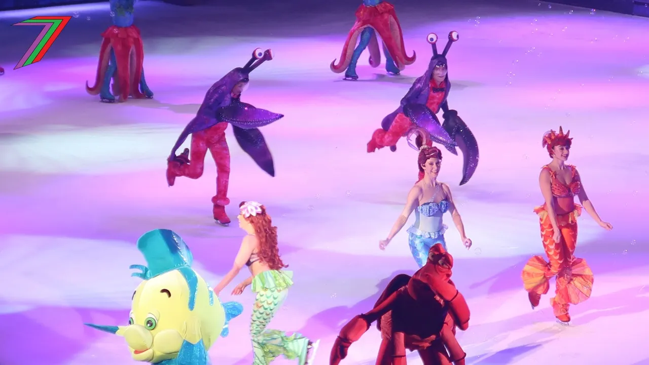 Year_Shows_Disney_Mermaid_11.jpg