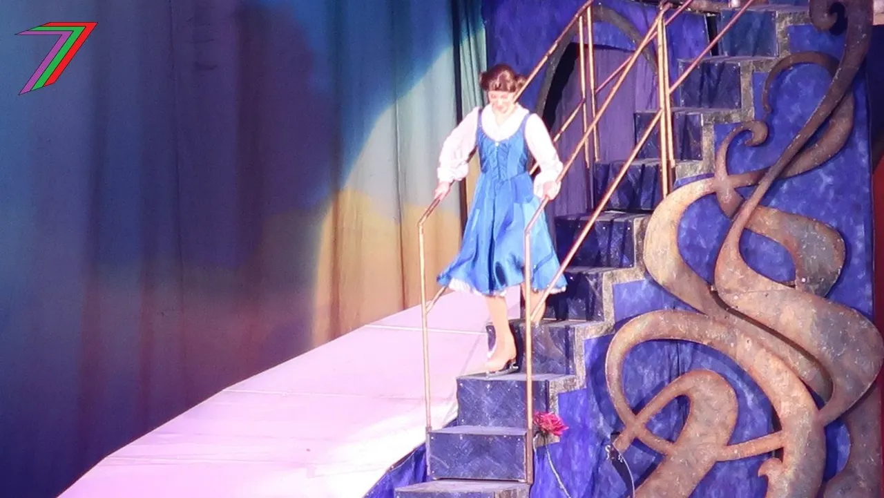 Year_Shows_Disney_Beauty_Beast_1.jpg