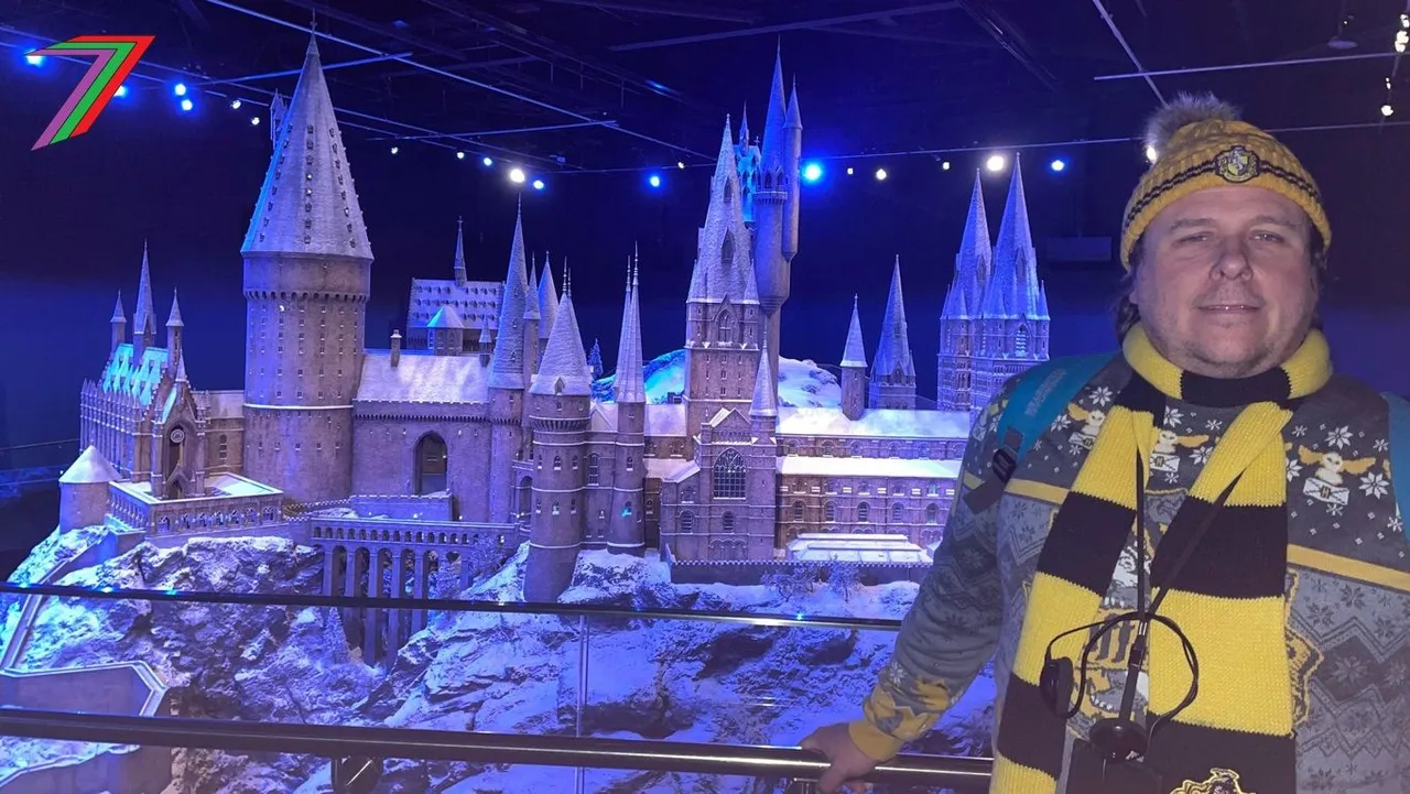 Year_Shows_Harry_Potter_Hogwarts_Castle_Me.jpg