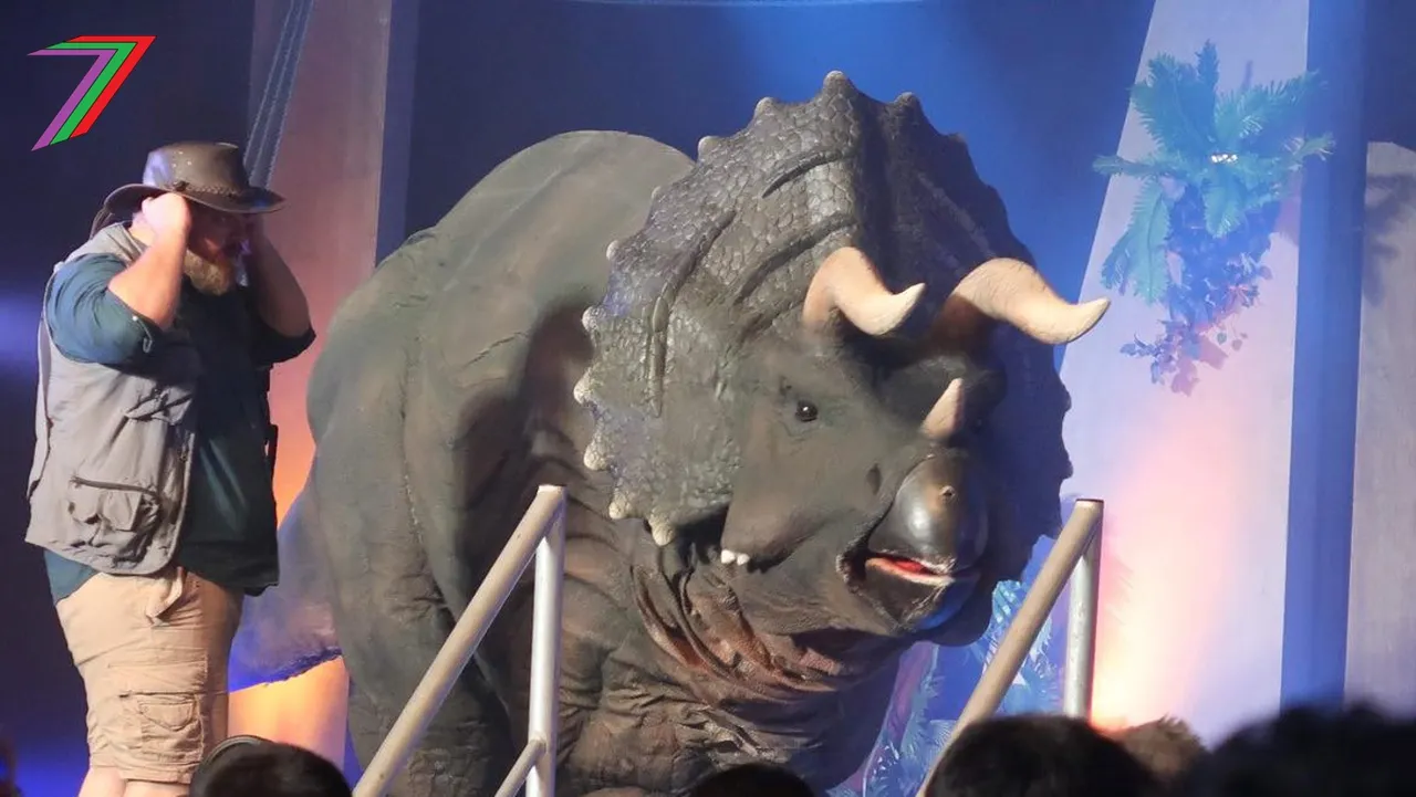 Year_Shows_Jurassic_4.jpg