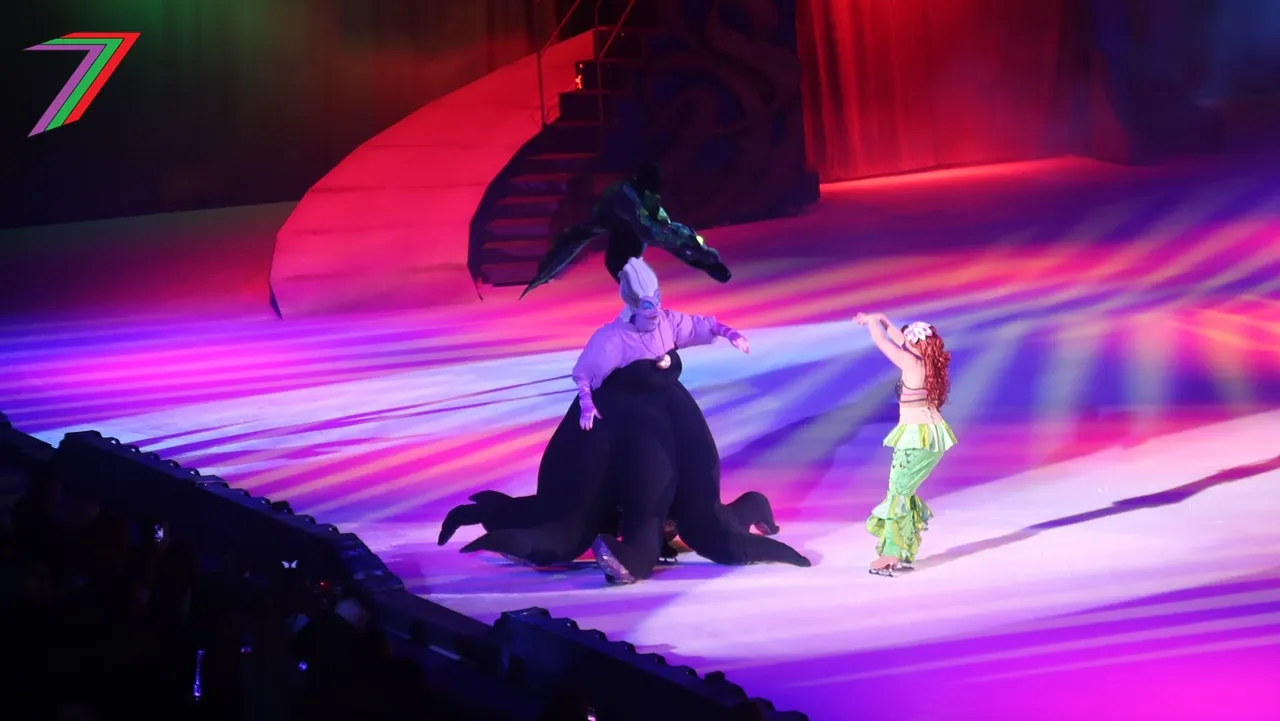 Year_Shows_Disney_Mermaid_15.jpg