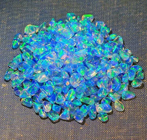 blue_aaa_tumbled_opal_1415_detail.jpg