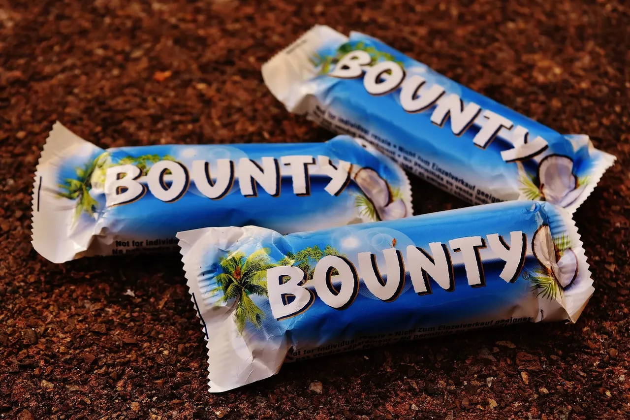 bounty-1744068_1920.jpg